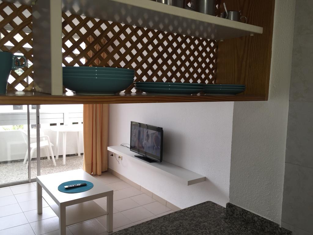 Tagoror Beach Apartments - Adults Only Playa del Inglés Rum bild
